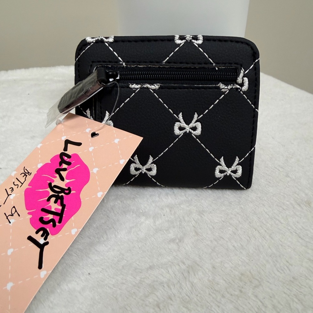 Luv Betsey by Betsey Johnson Black Wallet with White Bow Pattern - Picture 2 of 4